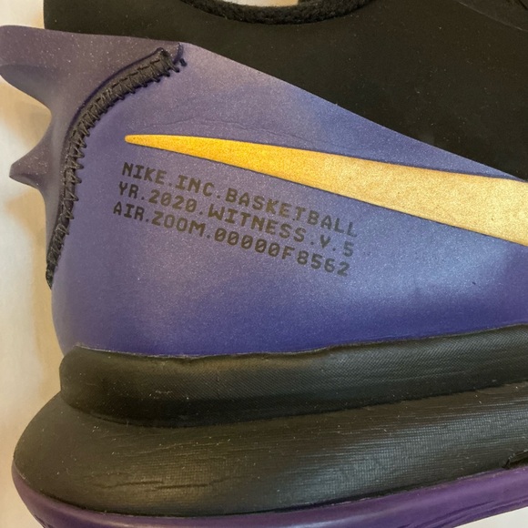 Nike LeBron James Witness 5 Basketball Shoe Black Purple Gold Lakers Mens SZ 13 - Picture 3 of 16
